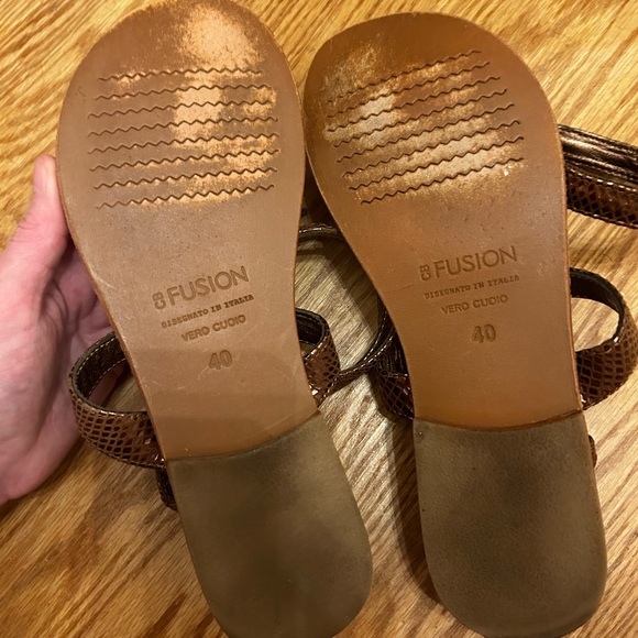 CB Fusion Metallic Copper Sandals EUC - Picture 4 of 4